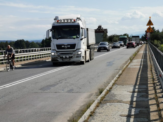 Trwa remont mostu na Wiśle na DW 781 w Jankowicach