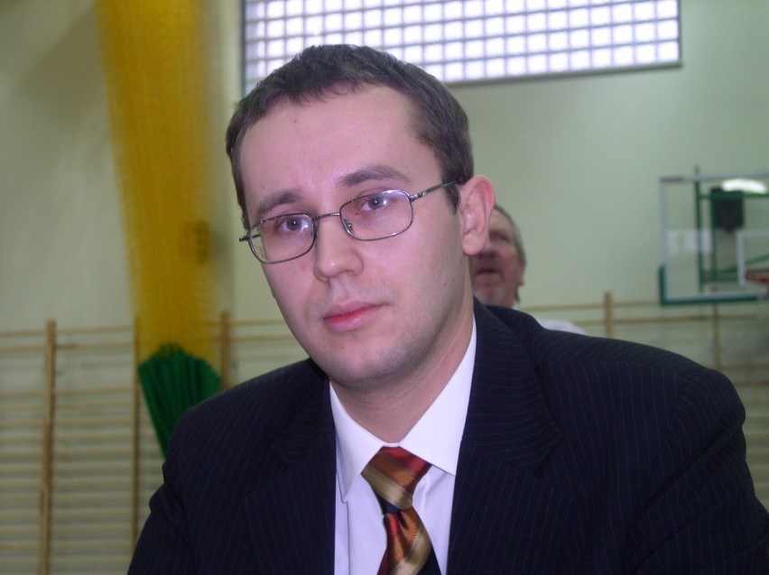Piotr Lizakowski ma 35 lat, ukończył prawo na Uniwersytecie...