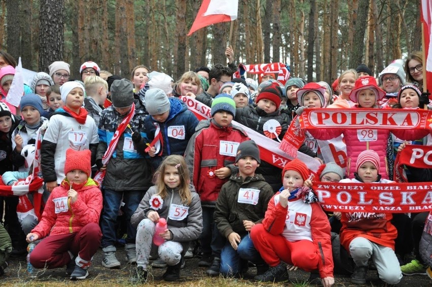 Bieg, zorganizowany przez Kingę Zamiatowską, nauczycielkę wf...