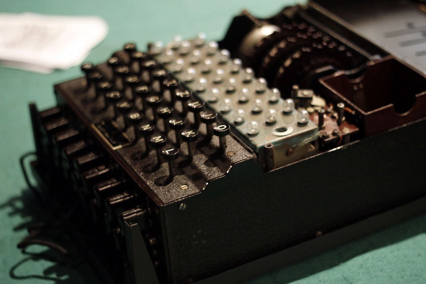 Maszyna szyfrująca Enigma w gdańskiej Kuźni Wodnej (GALERIA ZDJĘĆ)