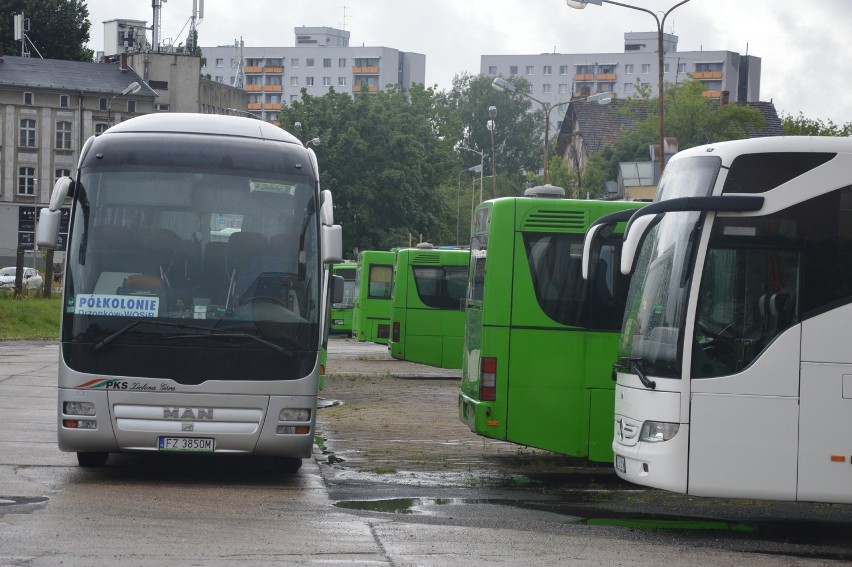 PKS w Zielonej Górze wznowił normalną działalność po...