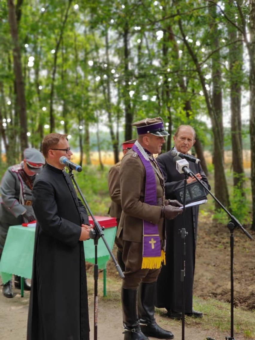 Setna rocznica bitwy 13 Pułku Ułanów Wileńskich z kawalerią bolszewicką. W Janowie stanął obelisk poświęcony bohaterom potyczki 