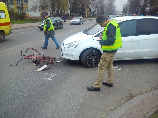W Białej Podlaskiej ford potrącił rowerzystę.