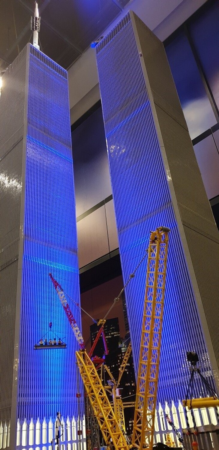 Makieta World Trade Center z klocków Lego stanie w Gliwicach