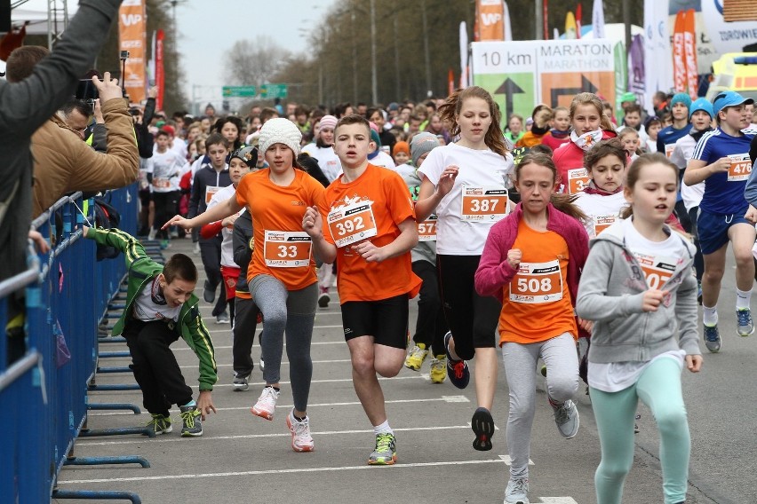 Omegamed Kids Run - bieg dla dzieci w wieku 3-16 lat. Maraton DOZ w Łodzi [ZDJĘCIA,FILM]