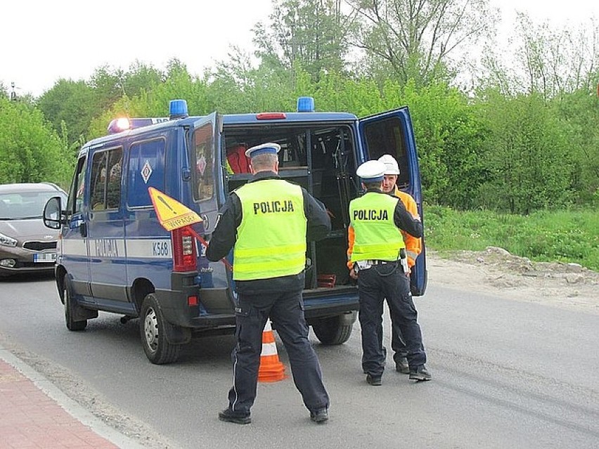 Wypadek w Zdziechowicach. Zderzyły się dwa samochody