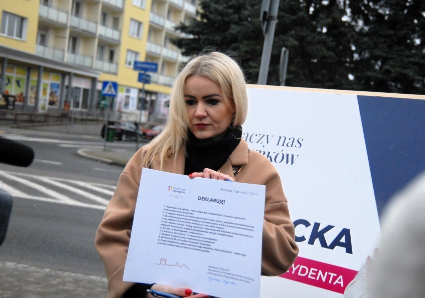 Wybory 2024 w Piotrkowie: Agnieszka Chojnacka publicznie podpisała deklarację. Jaką? ZDJĘCIA