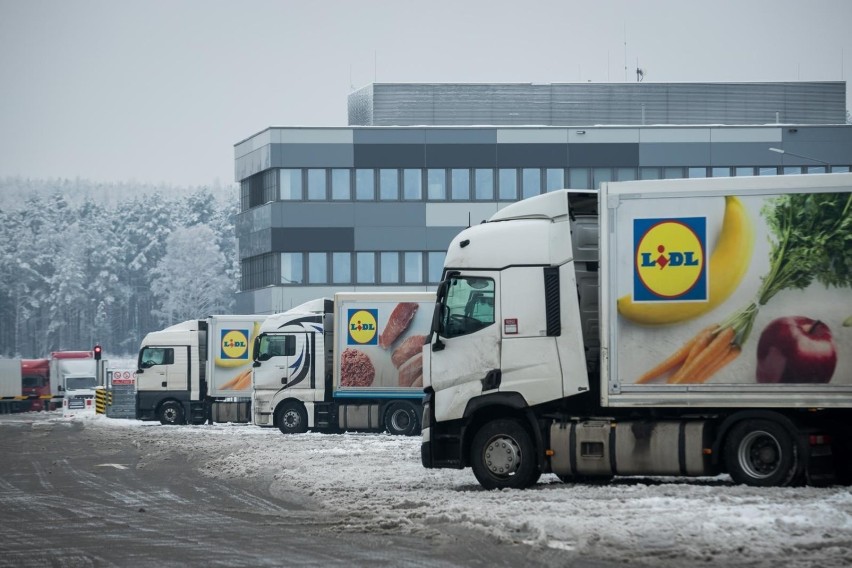 Pracownicy magazynowi Lidl...