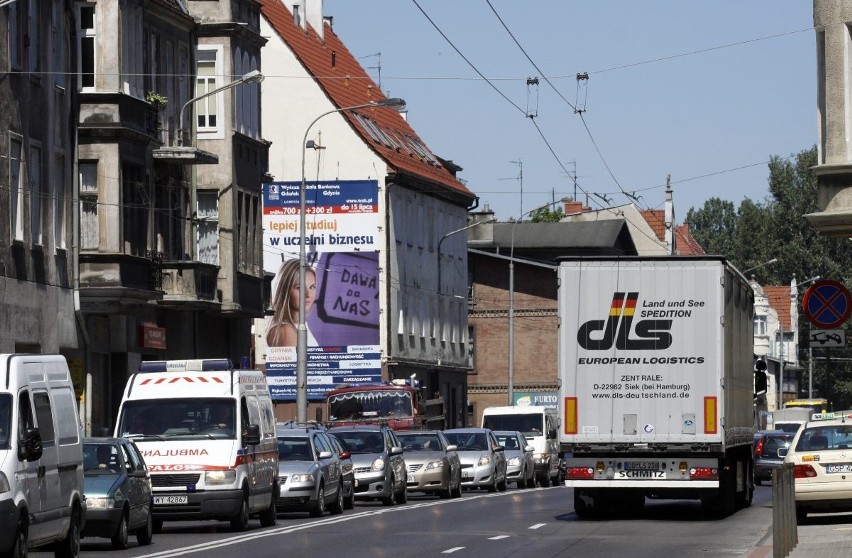 Aleja Niepodległości w Sopocie 

Około 100-metrowy odcinek...