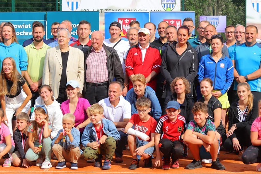 W ramach obchodów jubileuszu 100-lecia tenisa w Goplanii...