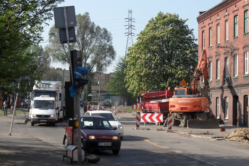 Siemianowice: W Bytkowie trwa przebudowa ulic. Wkrótce rozpocznie się  budowa ronda Kaczor