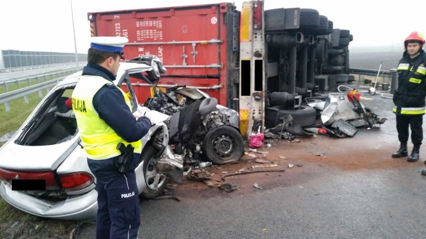 Tragiczny wypadek na Autostradzie A1. 5 osób nie żyje!