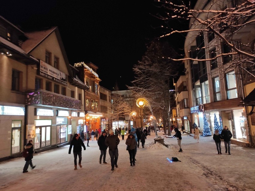 Zakopane. Tutaj sezon trwa cały rok. Znów weekend, znów przyjechali turyści 