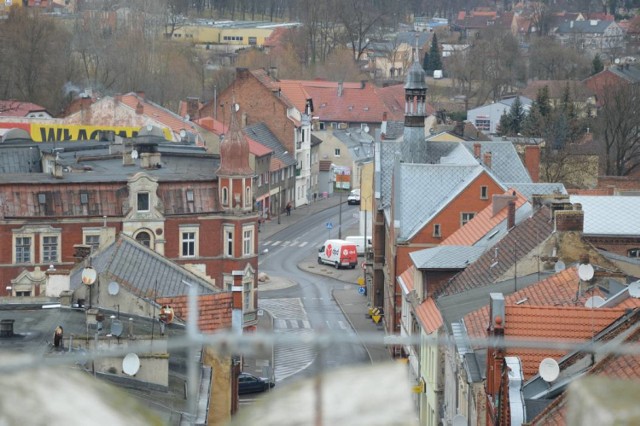 Świebodzin widziany z wieży Ratusza i na starych kartach pocztowych