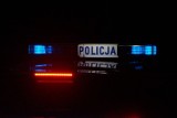 Policjanci z komisariatu w Opatówku ścigali kierowcę. Nie zatrzymał się do kontroli, bo był poszukiwany