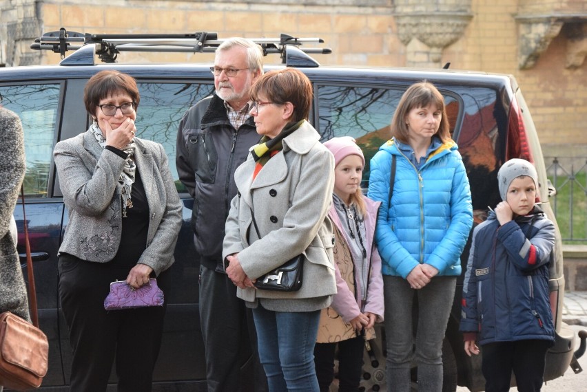 Oleśniczanie uczcili Dzień Pamięci Ofiar Zbrodni Katyńskiej