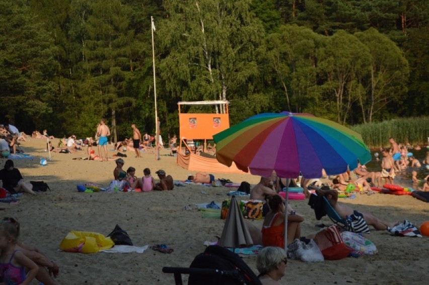 Ośrodek Wawrzkowizna wypełnił się dziś turystami. Tak wypoczywali mieszkańcy Bełchatowa i całego regionu