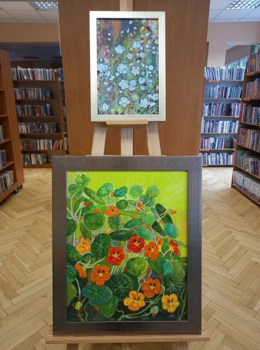 Wystawa prac Anny Kwiatkowskiej w łęczyckiej bibliotece