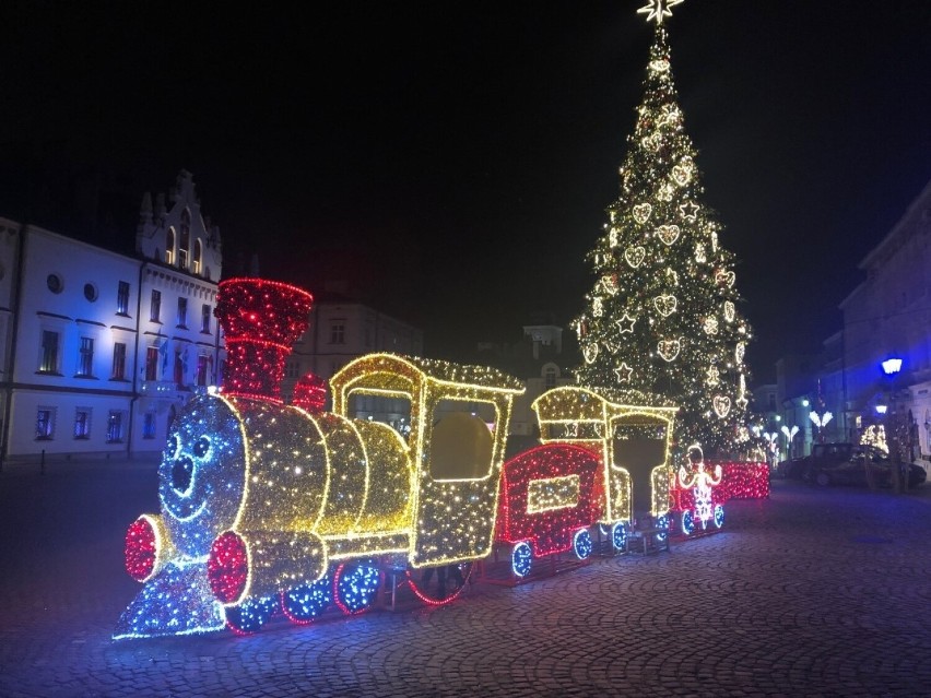 Miasto już szuka firmy, która wykona dekoracje świąteczne. Ma na ten cel 1,7 mln zł  