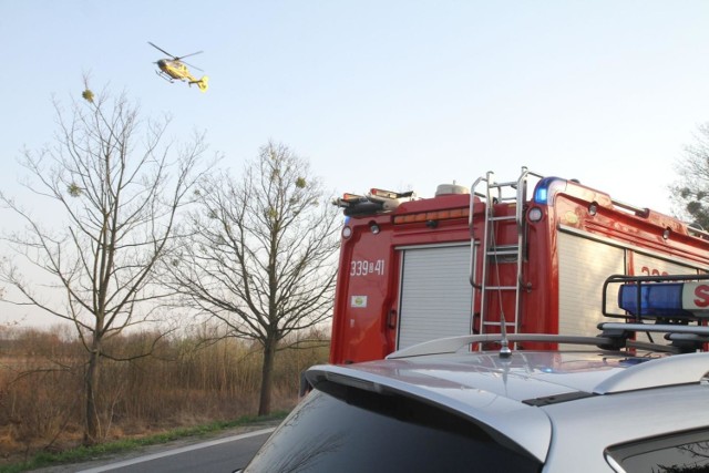 Dwa samochody osobowe zderzyły się w miejscowości Piastoszyn pod Tucholą. W wypadku rannych zostało dwoje dzieci.