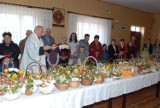 Święcenie pokarmów Wielkanocnych w Gołaszewie [zdjęcia]