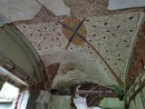 Dwór „Ludwikowo” w Legnicy przy ul. Jaworzyńskiej i pozostałości folwarku. Zobacz zdjęcia z wnętrza ruin zabytkowego obiektu! [ZDJĘCIA]