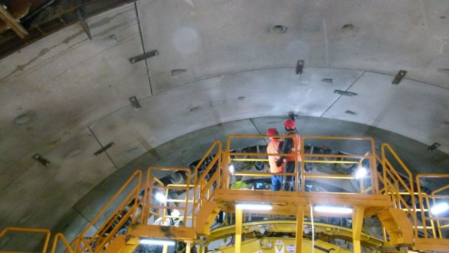 Tunel w Świnoujściu powstaje. Ma pierwsze ringi w komorze startowej. Przewiercono ścianę szczelinową w szybie startowym. Rozpoczęto także wiercenie w bloku wykonanym technologią jet-grouting.