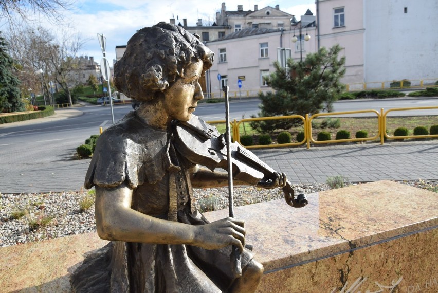 Pomnik 7-letniej Idy Hendel w Chełmie