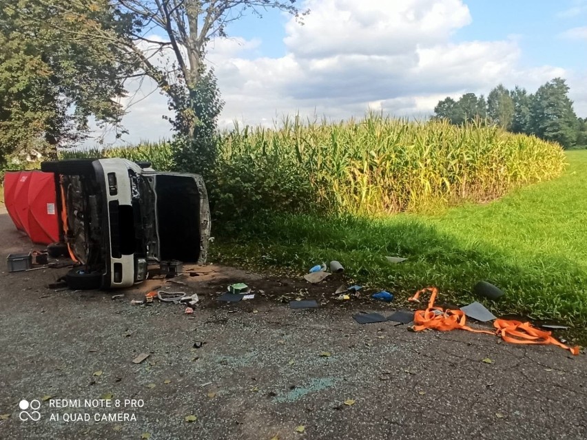 Wypadek w Pałapusie. 15.09.2021. Areszt dla kierowcy, który był pod wpływem alkoholu. Zginął pasażer 