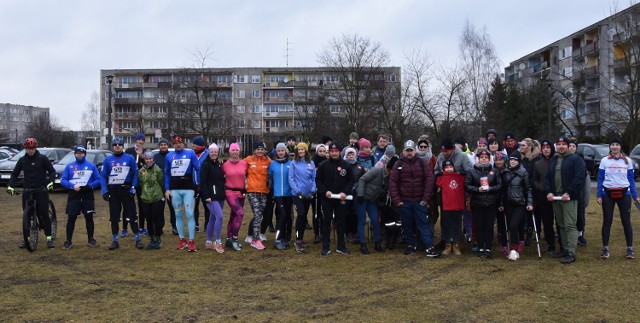 Grupy sportowców-społeczników z Golubia-Dobrzynia zorganizowały marsz/bieg nad jezioro Grodno. Kluczowała była pomoc dla Zuzi, która potrzebuje rehabilitacji
