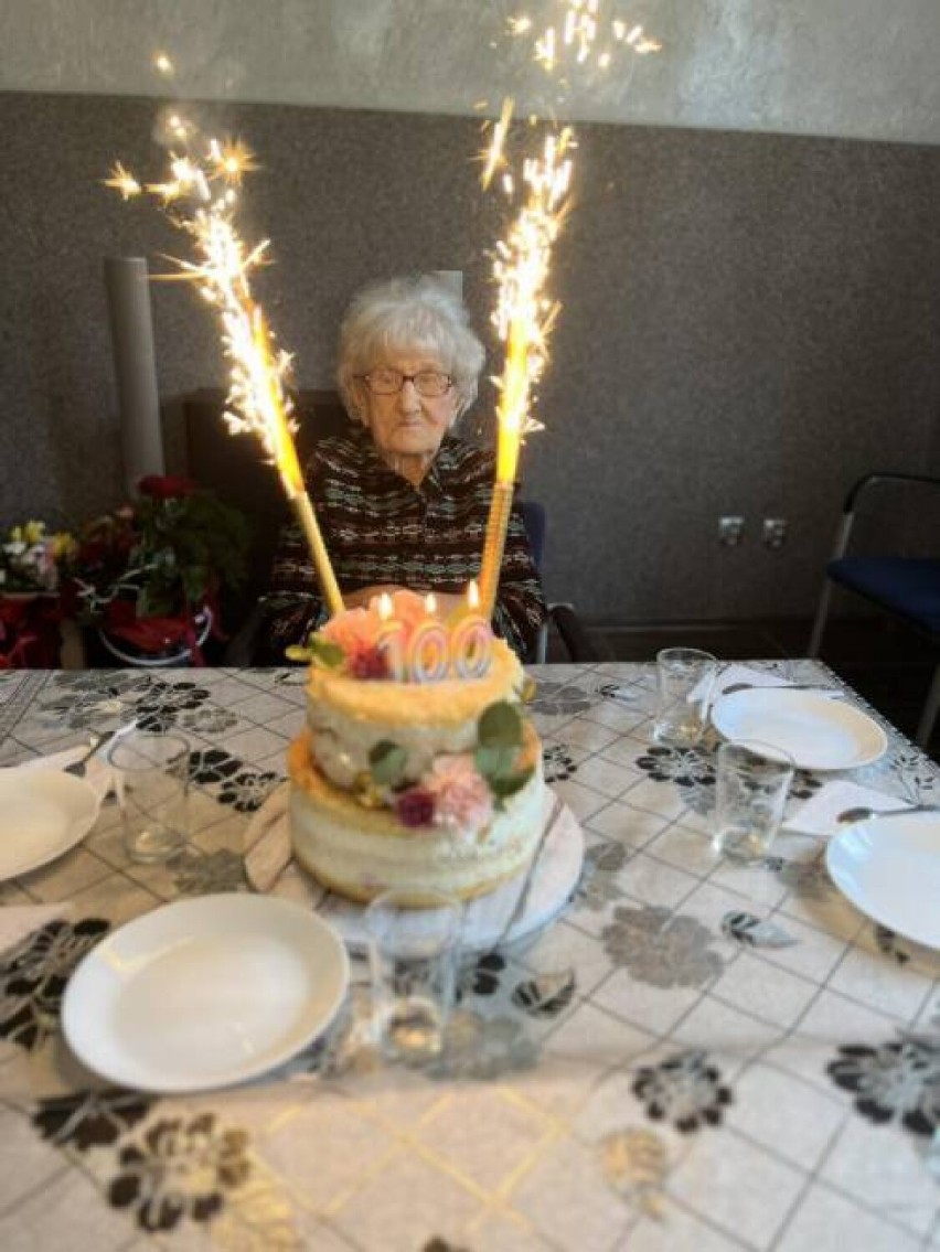 Pani Stefania Knapik z Koziegłów Rosochacza skończyła 100 lat 