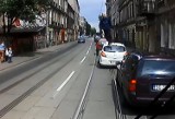 Na Wojska Polskiego skakał po samochodzie [FILM]