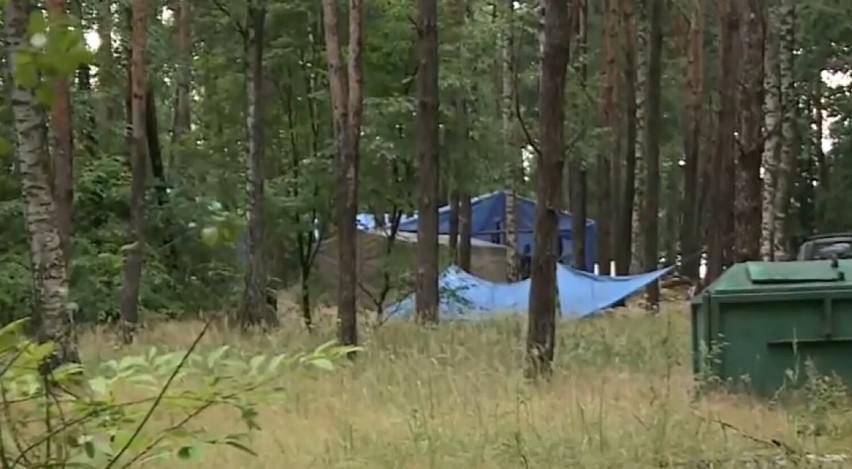 W nocy ewakuowano uczestników obozu harcerskiego w powiecie słupeckim - mogło im grozić niebezpieczeństwo [FOTO]