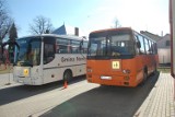 Pijany kierowca szkolnego autobusu wiózł uczniów do szkoły w Nienaszowie [ZDJĘCIA]