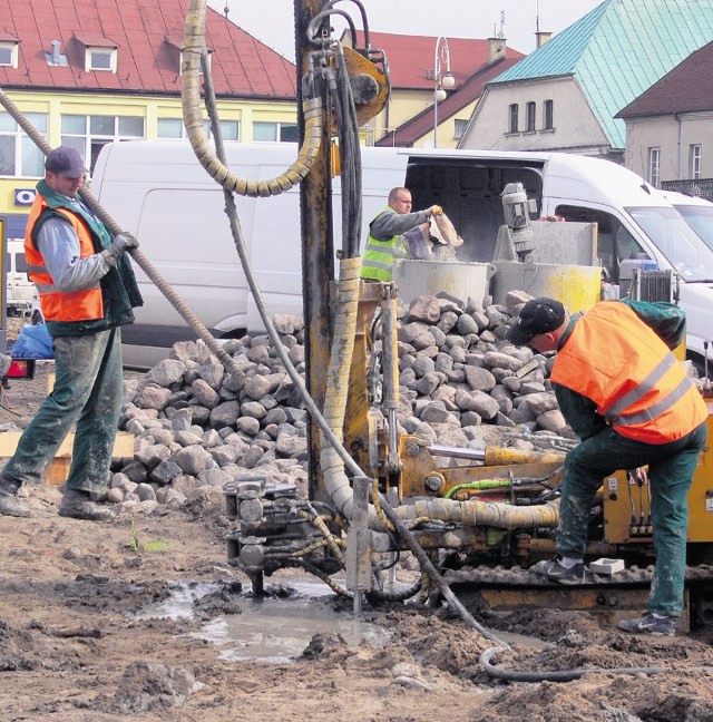 Odwiertów pod fundament wykonano 19