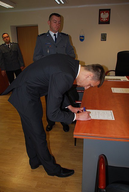 Nowi policjanci w Mikołowie i zastępca komendanta policji w Łaziska Górnych