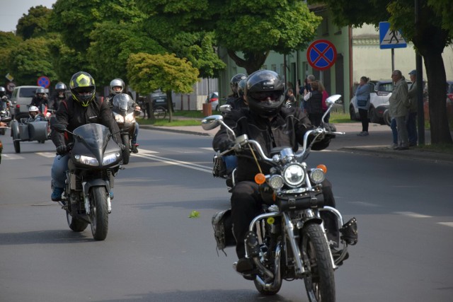 Ponad 400 motocykli przejechało ulicami Zduńskiej Woli