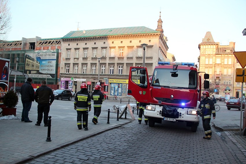Bielsko-Biała: Pożar kiosku na skrzyżowaniu ulicy Łukowej z Cyniarską