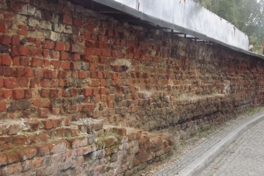 Samorząd Golubia–Dobrzynia rozpoczął pod koniec września remont murów obronnych przy ulicy Podmurnej