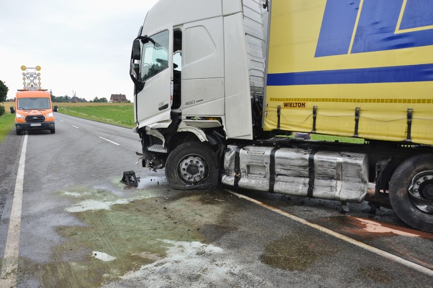 Kolizja czterech samochodów na DK 91 pod Srockiem