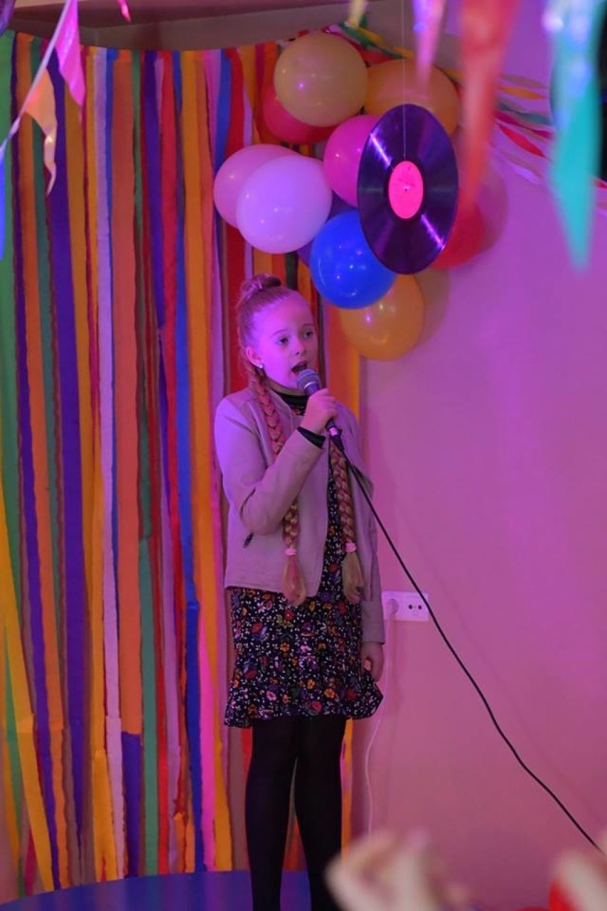 Karnawałowe karaoke z gwiazdami w Centrum Promocji Dialogu w Janikowie [zdjęcia] 