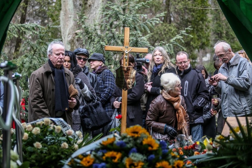 pogrzeb ks. Jana Kaczkowskiego na cmentarzu w Sopocie