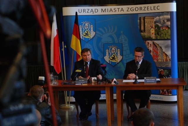 Ministrowie Jerzy Miller i Thomas de Maiziere chcą nowej, międzyrządowej umowy o wspólpracy polskiej i niemieckiej policji