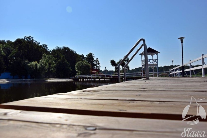 Jezioro Sławskie. Duża plaża i dobrze zagospodarowana.