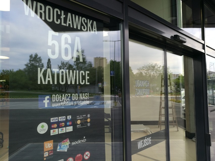 Nowy piętrowy Lidl w Katowicach Bogucicach gotowy. Otwarcie 25 maja