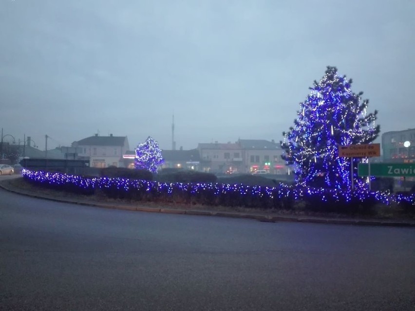 Świąteczne iluminacje w Jędrzejowie.