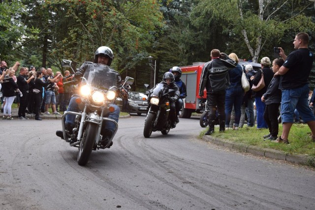 Zlot Motocyklowy, Nowe Miasteczko, 28 sierpnia 2021 r. Kliknij w przycisk "zobacz galerię" i przesuwaj zdjęcia w prawo - naciśnij strzałkę lub przycisk NASTĘPNE.