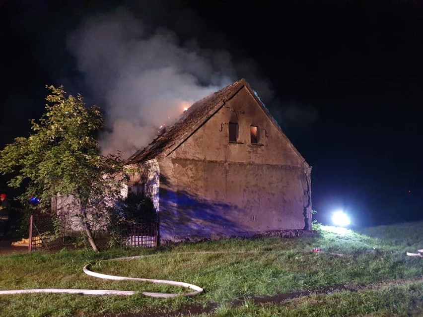 Tragiczny pożar jednorodzinnego domu w Romanowie Górnym