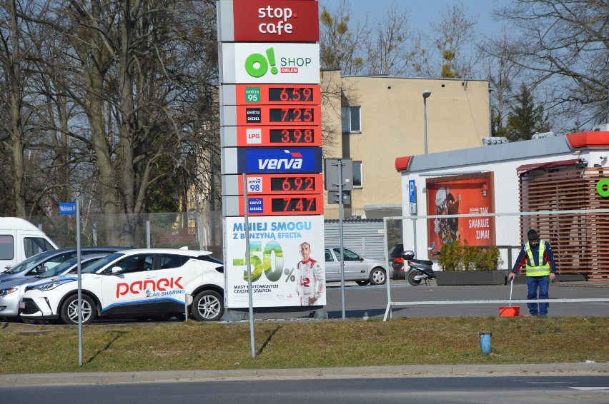 Ceny za przejazd busami wyraźnie w górę. Ile za kurs Szczecin - Goleniów?