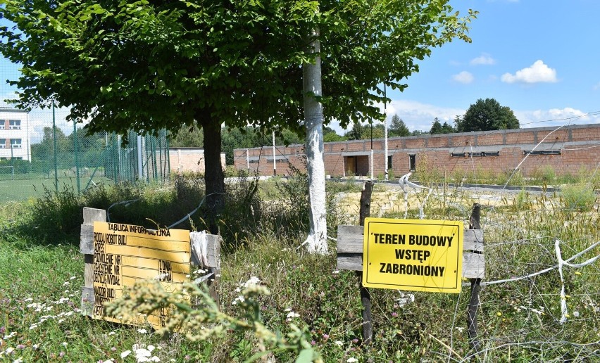 Budowa nowego stadionu w Oświęcimiu stanęła i nie wiadomo,...